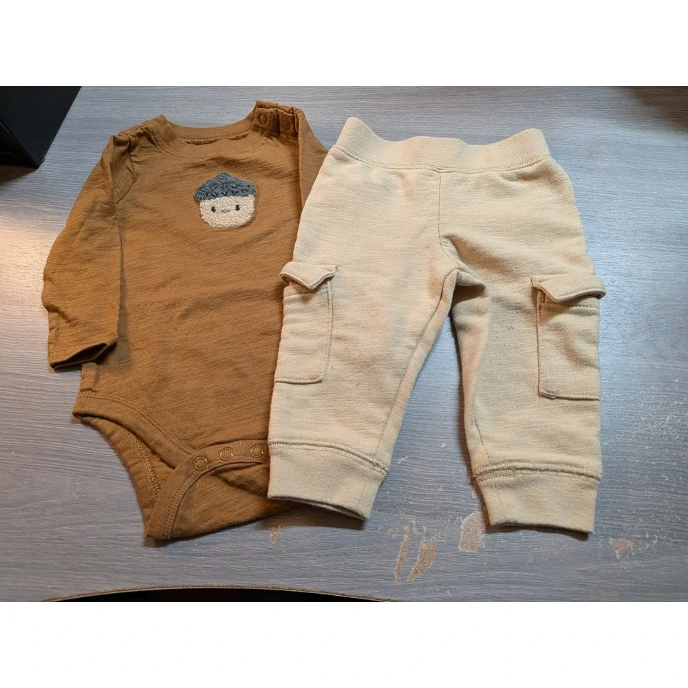 Carters Baby 2 Piece Set Brown Acorn Bodysuit and Cream Cargo Jogger Pants